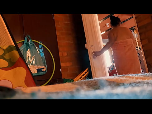 ❤️ Mae fy ewythr yn fy dilyn i mewn i'r gawod, mae'n fy ffycin tra byddaf yn cymryd cawod. ❤  Rhyw  atom ni cy.nudexxx.ru ❤